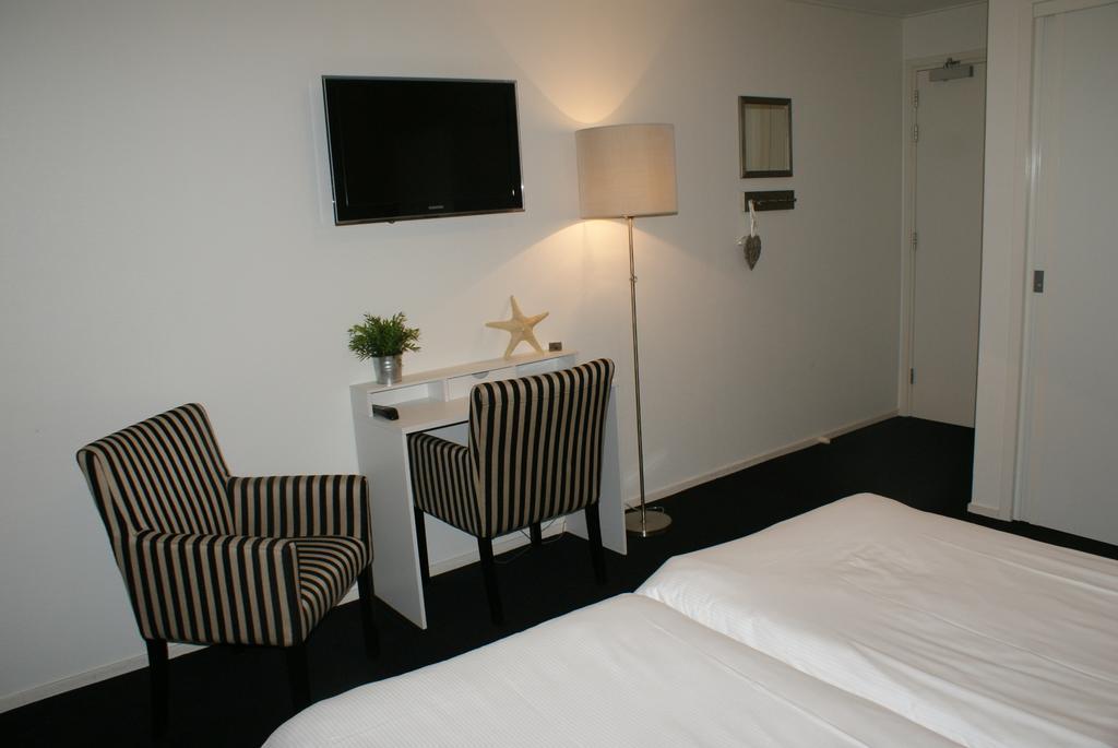 De Herbergh Van Flielant Vlieland Exterior photo