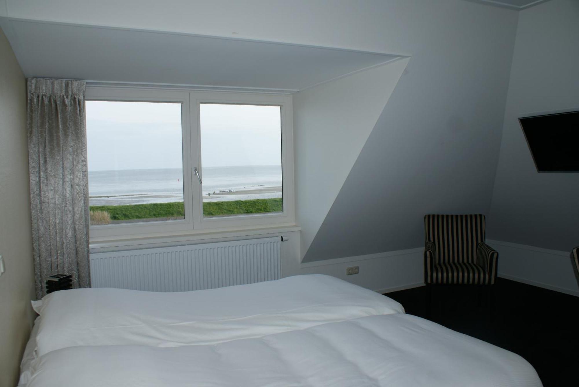 De Herbergh Van Flielant Vlieland Exterior photo